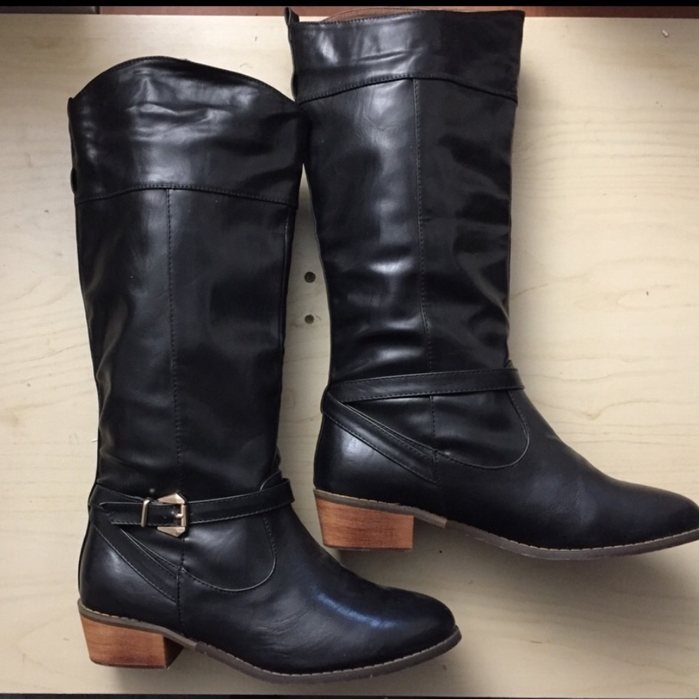 Black boots